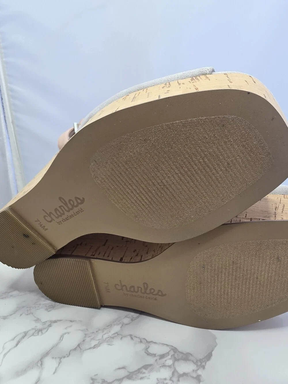 Charles by Charles David Dory platform wedge 7.5